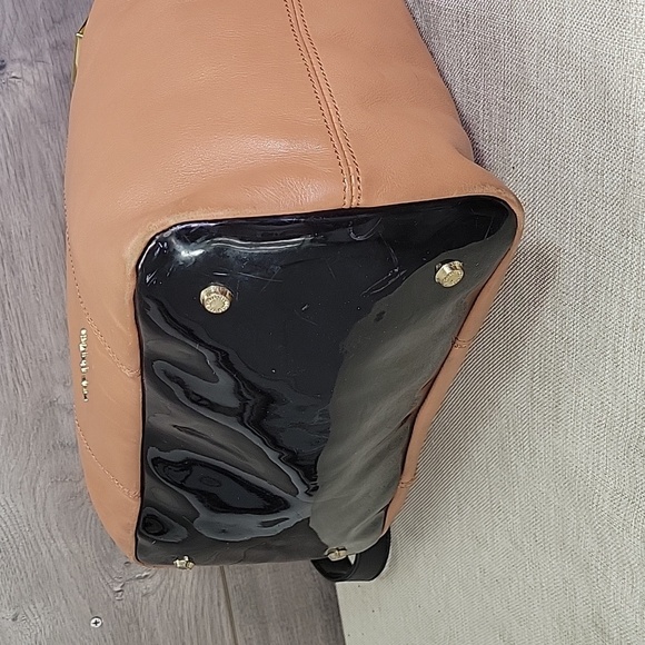Ted Baker Tan and Black Leather Crossbody Handbag - Picture 10 of 15